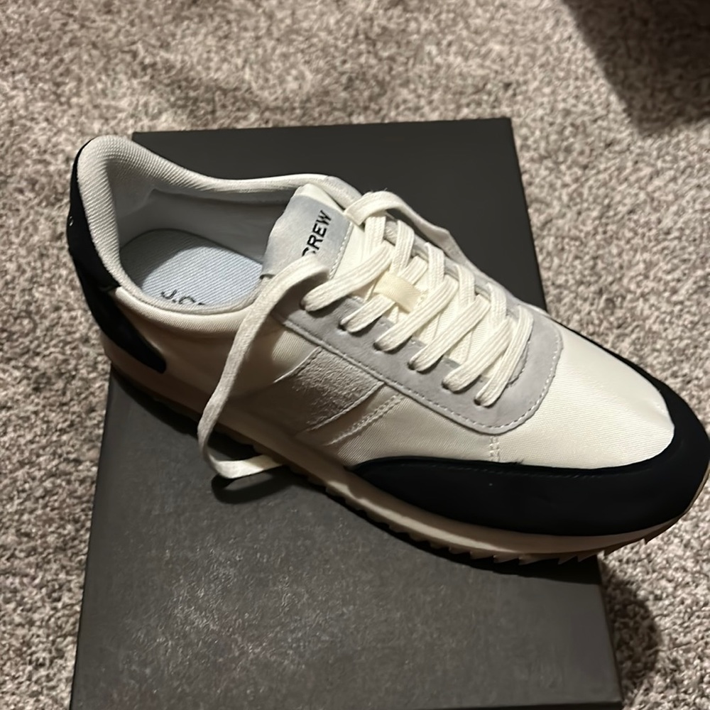Brand new in box, purchased wrong size and can’t return